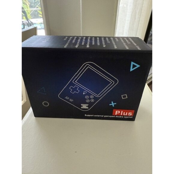 Mini Handheld Retro Game Console Built-in 400 Classic Games Video Player Plus Ne - Picture 1 of 4